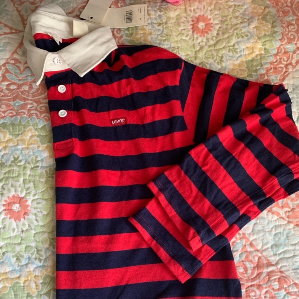 Levis top
